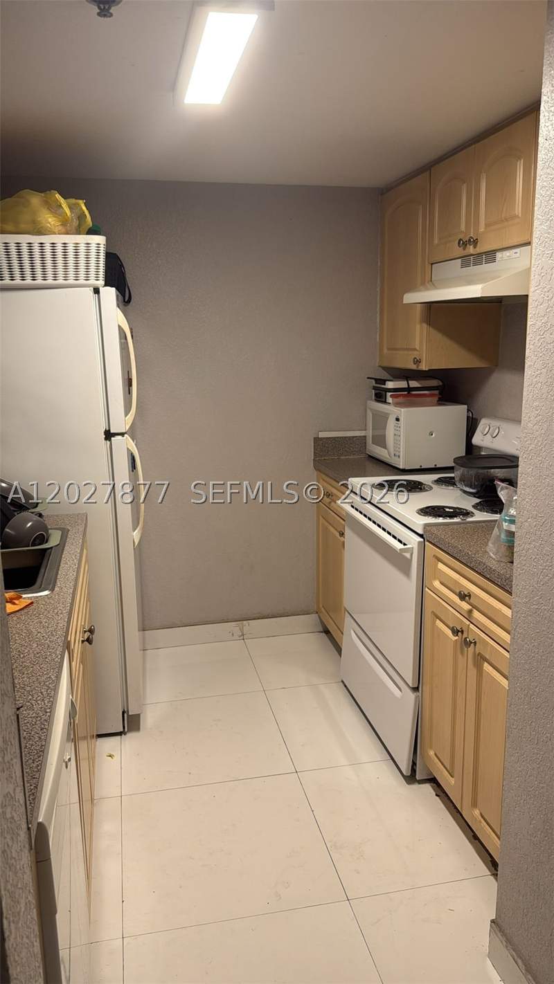 2 bedroom Condominium at 814 NW 36th Ave 208, Melreese Pointe Condo, Miami — photo 3