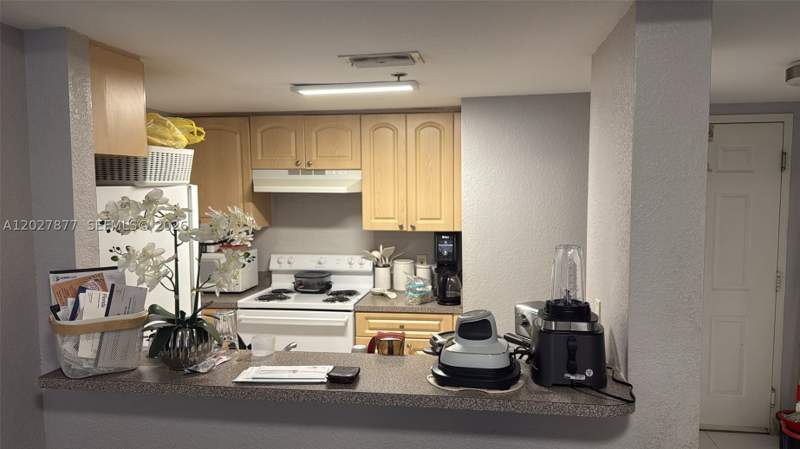 2 bedroom Condominium at 814 NW 36th Ave 208, Melreese Pointe Condo, Miami — photo 4