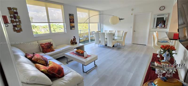 3 bedroom Condominium at 2775 NE 187th St 314, Venture At Aventura West, Aventura — photo 2