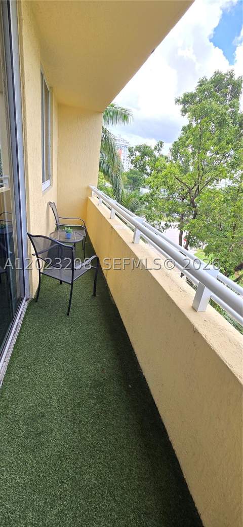 2775 NE 187th St 314, Aventura FL - photo 21 of 37