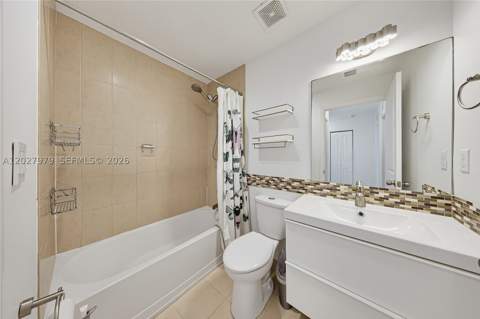 476 NE 194th Ter, Miami FL - photo 16 of 20