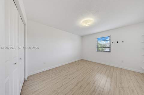 476 NE 194th Ter, Miami FL - photo 18 of 20