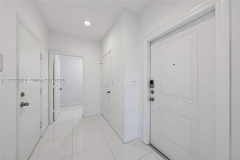 476 NE 194th Ter, Miami FL - photo 6 of 20