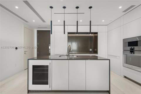300 Biscayne Boulevard Way 3905W, Miami FL - photo 8 of 41