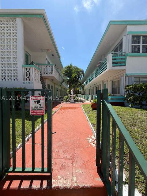 6490 Collins Ave 14, Miami Beach FL - photo 12 of 19