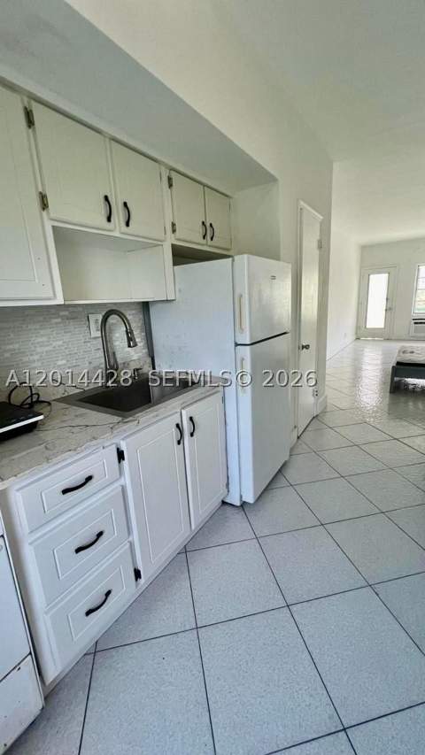 6490 Collins Ave 14, Miami Beach FL - photo 7 of 19
