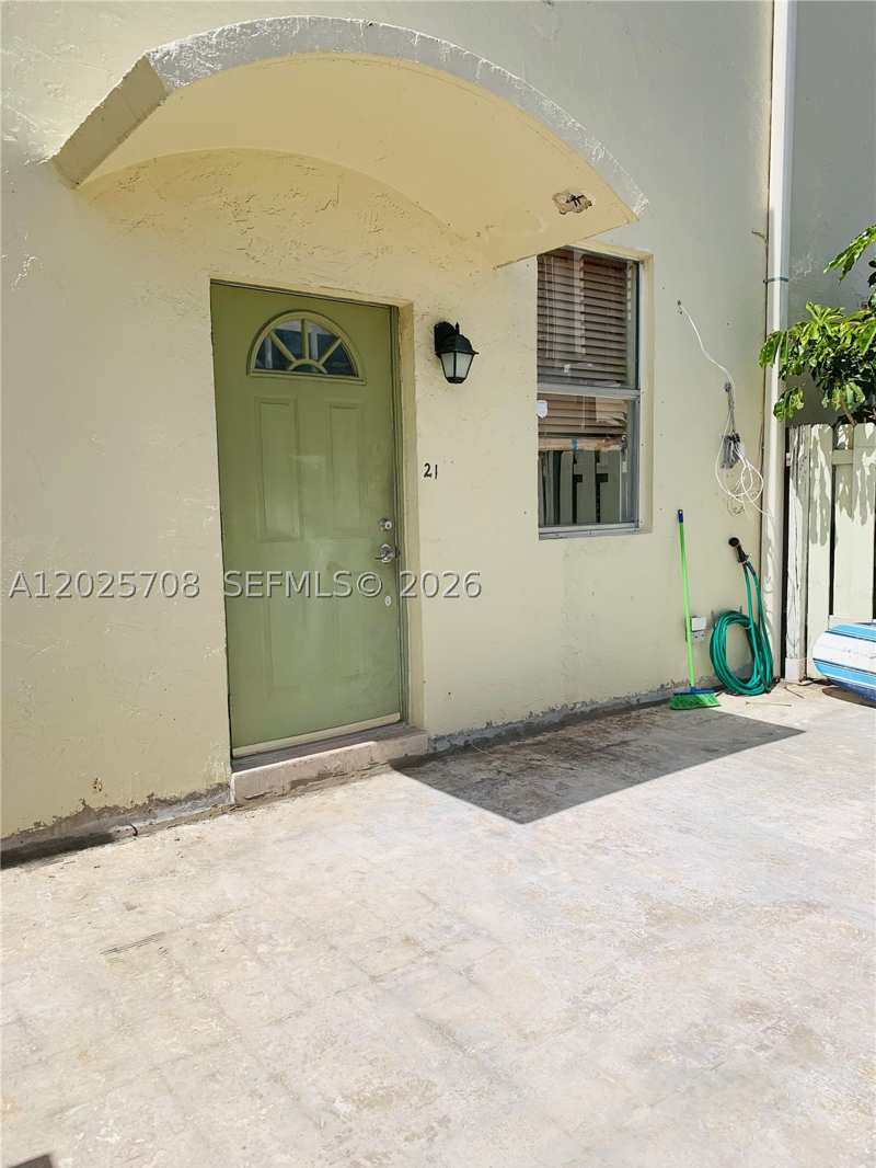 2 bedroom Condominium at 1651 NE 115th St 21C, Northgate Townhouse Condo, Miami — photo 1