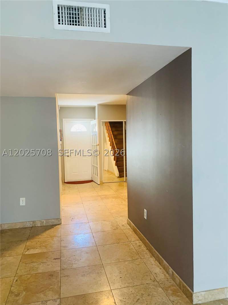 2 bedroom Condominium at 1651 NE 115th St 21C, Northgate Townhouse Condo, Miami — photo 2