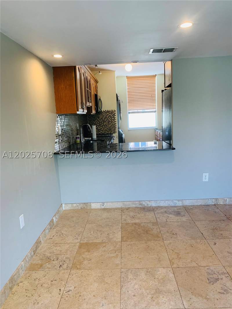 2 bedroom Condominium at 1651 NE 115th St 21C, Northgate Townhouse Condo, Miami — photo 5