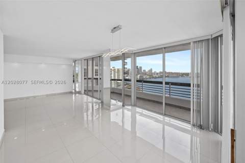 19195 NE 36th Ct 2705, Aventura FL - photo 7 of 27
