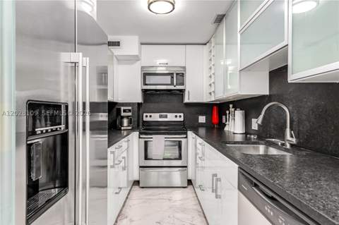 3 Island Ave 11B, Miami Beach FL - photo 7 of 56