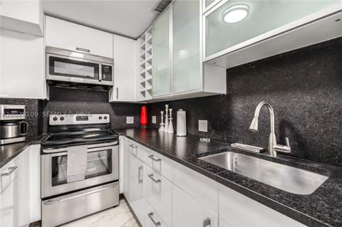 3 Island Ave 11B, Miami Beach FL - photo 8 of 56