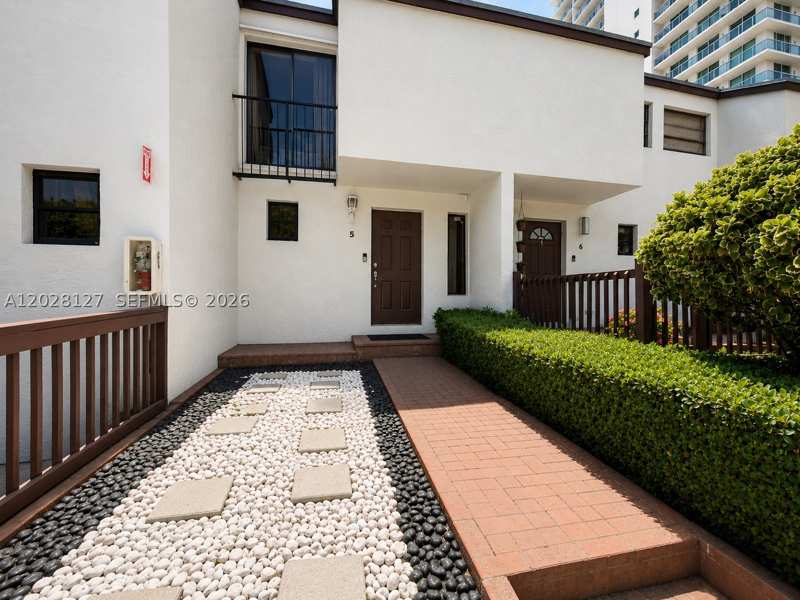 2 bedroom Condominium at 1901 NW S River Dr 5A, River Club Townhouse Cond, Miami — photo 1