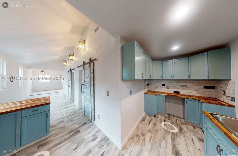 2 bedroom SingleFamilyResidence at 265 NW 80th St, Bellcamp Manor, Miami — photo 3