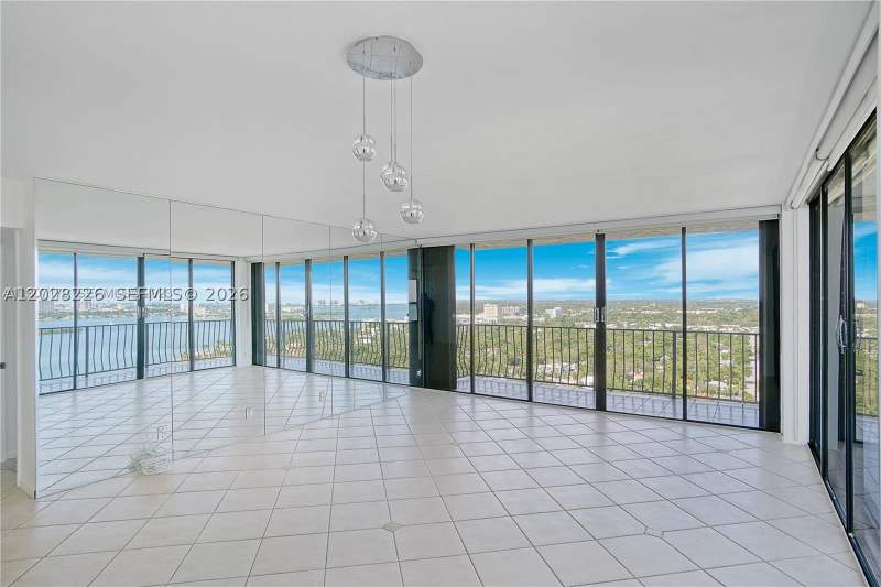 2 bedroom Condominium at 780 NE 69th St 2302, The Palm Bay Yacht Club C, Miami — photo 2