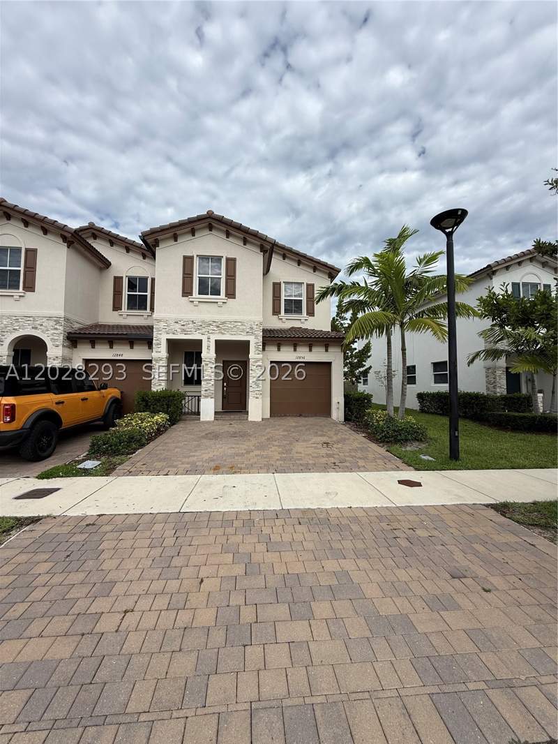 4 bedroom Townhouse at 12856 NW 22nd Pl 12856, Golf Park Sec 1, Miami — photo 3