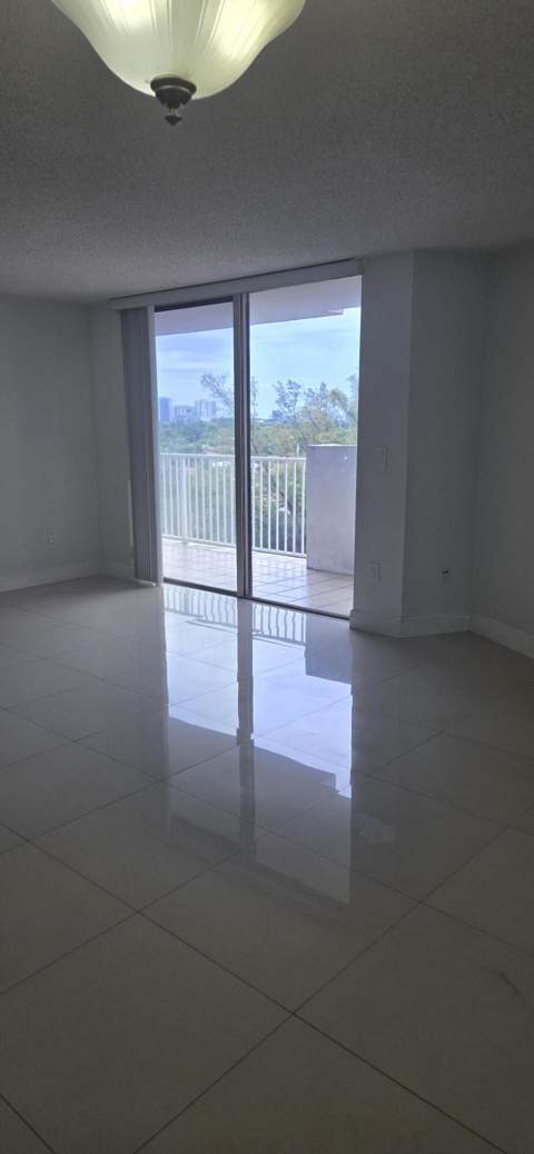 1300 NE Miami Gardens Drive 901e, Miami FL - photo 10 of 12
