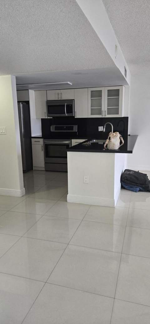 1300 NE Miami Gardens Drive 901e, Miami FL - photo 6 of 12