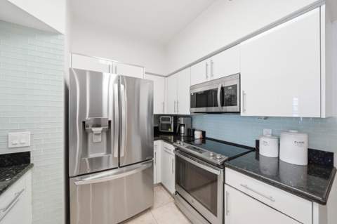 3145 NE 184th Street 5205, Aventura FL - photo 7 of 37
