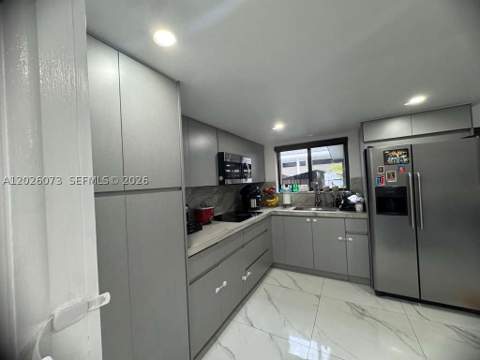 8430 NW 8th St B11, Miami FL - photo 15 of 25