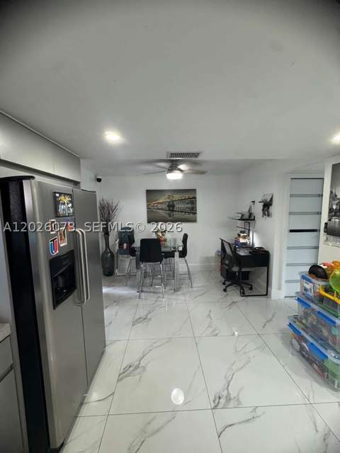 8430 NW 8th St B11, Miami FL - photo 17 of 25
