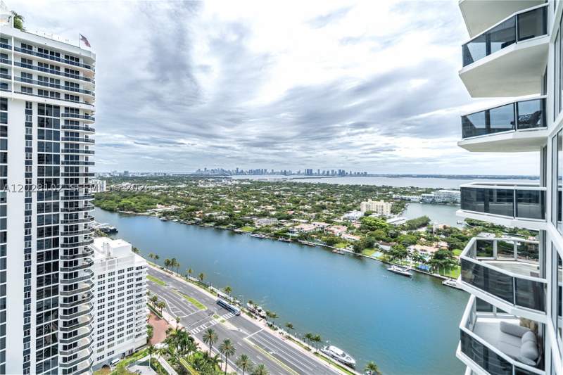 2 bedroom Condominium at 4779 Collins Ave 3504, Blue Diamond Condo, Miami Beach — photo 3