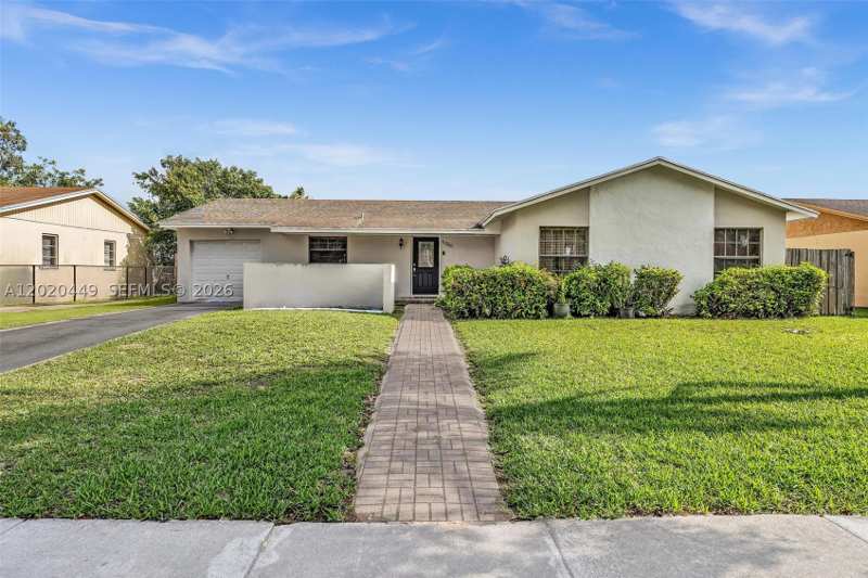 4 bedroom SingleFamilyResidence at 11061 SW 163rd St, Pine Lake Sec Two, Miami — photo 1