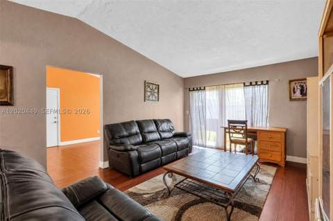 11061 SW 163rd St, Miami FL - photo 11 of 42