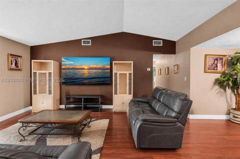 11061 SW 163rd St, Miami FL - photo 14 of 42