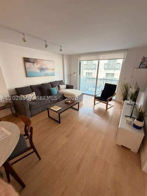 401 Ocean Dr 224, Miami Beach FL - photo 11 of 19