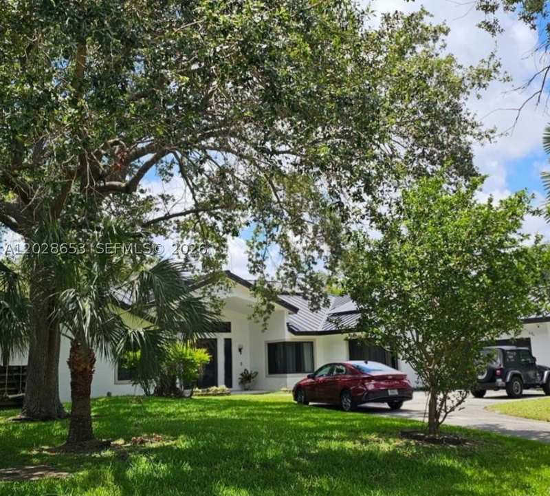 5 bedroom SingleFamilyResidence at 13324 SW 106th Ave, Cadeca Estates, Miami — photo 1
