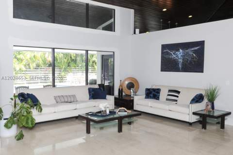 13324 SW 106th Ave, Miami FL - photo 9 of 33