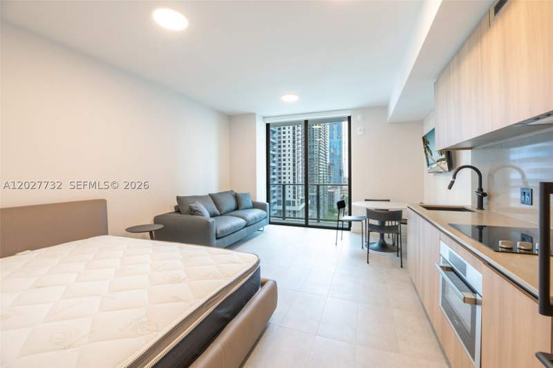 0 bedroom Condominium at 121 NE 5th St 1809, 501 First, Miami — photo 2