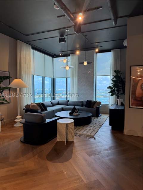 121 NE 5th St 1809, Miami FL - photo 20 of 25