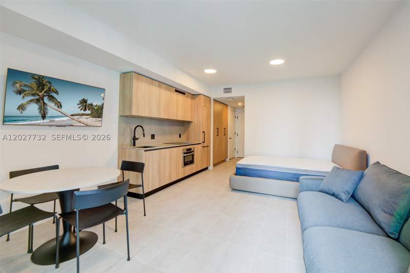0 bedroom Condominium at 121 NE 5th St 1809, 501 First, Miami — photo 5