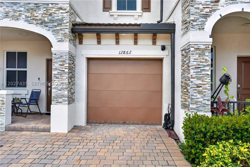 3 bedroom Townhouse at 12862 NW 23rd Pl, Golf Park Sec 1, Miami — photo 3