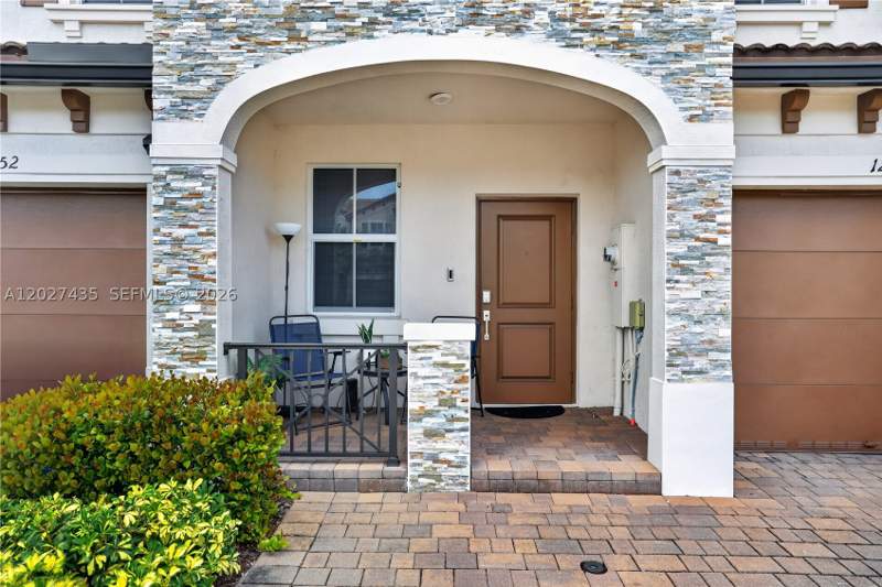 3 bedroom Townhouse at 12862 NW 23rd Pl, Golf Park Sec 1, Miami — photo 4