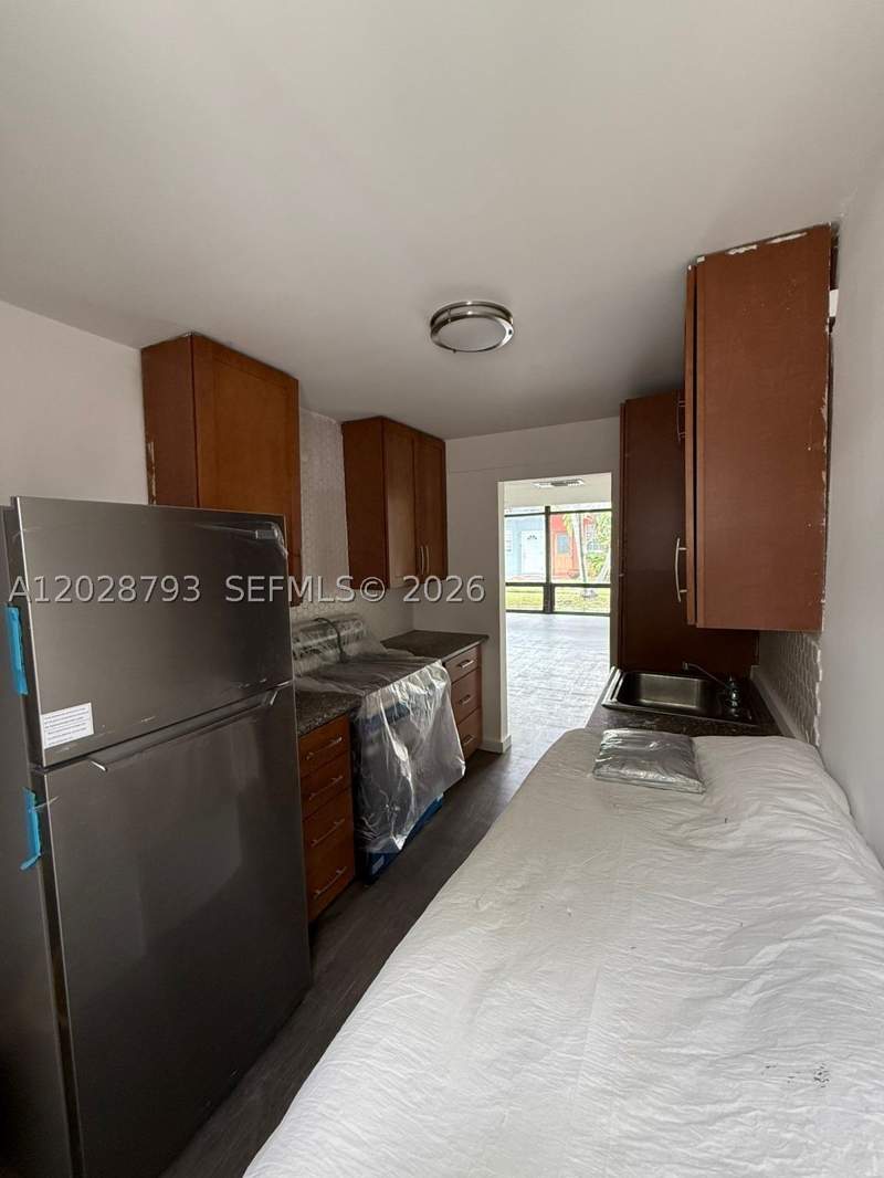 2 bedroom SingleFamilyResidence at 14310 NE 5th Pl, Gemini South Condo, Miami — photo 3