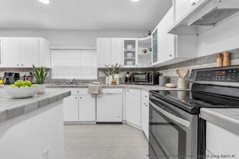 6284 SW 26th St, Miami FL - photo 16 of 74