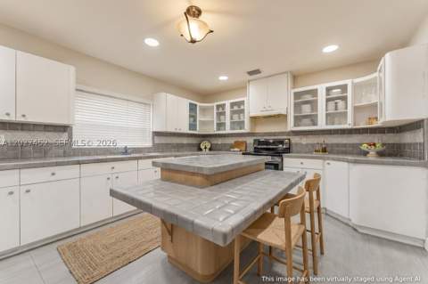 6284 SW 26th St, Miami FL - photo 18 of 74