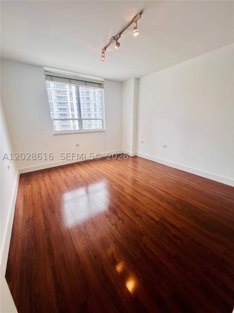 801 Brickell Key Blvd 906, Miami FL - photo 9 of 24