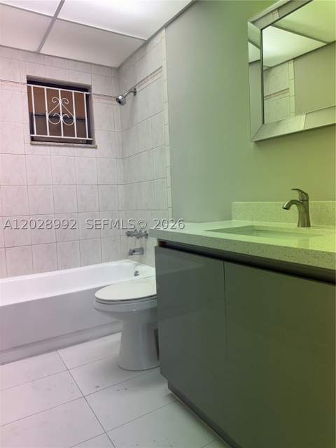 6820 W Flagler St 407, Miami FL - photo 10 of 37