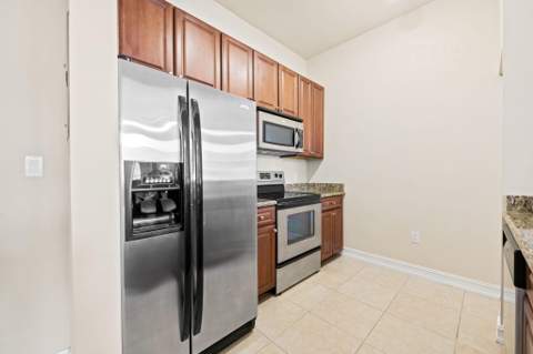 3001 NE 185th Street 536, Aventura FL - photo 9 of 14
