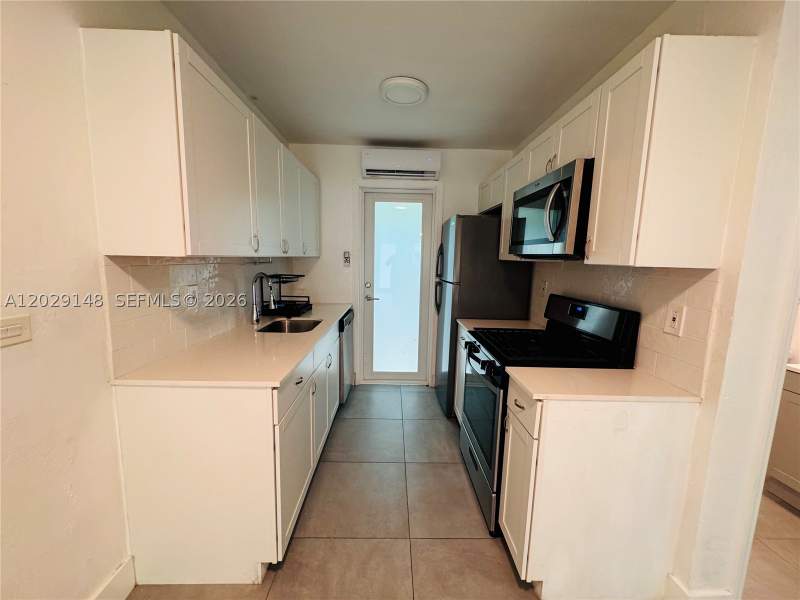 0 bedroom Condominium at 75 Washington Ave 10, Golden Dreams Condo, Miami Beach — photo 3