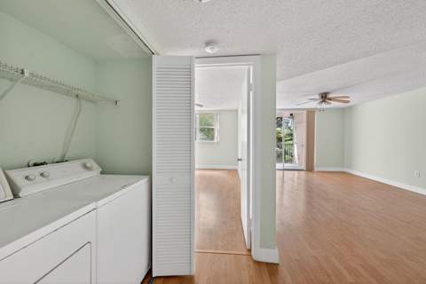 8373 Lake Drive Apt 307, Doral FL - photo 10 of 11