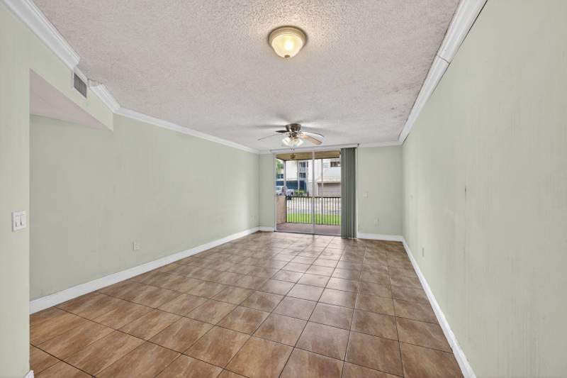 1 bedroom Condominium at 8373 Lake Drive 101, Las Vistas At Doral Condo, Doral — photo 2