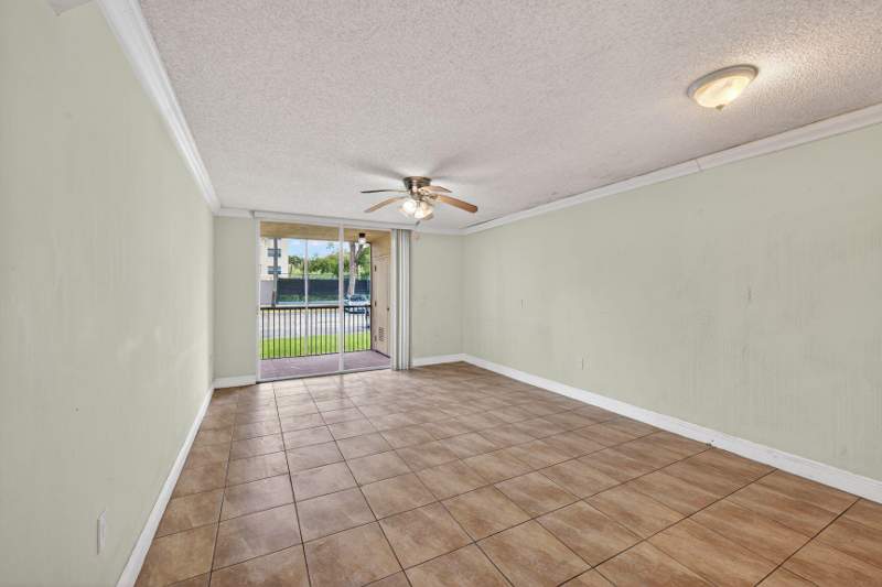 1 bedroom Condominium at 8373 Lake Drive 101, Las Vistas At Doral Condo, Doral — photo 3