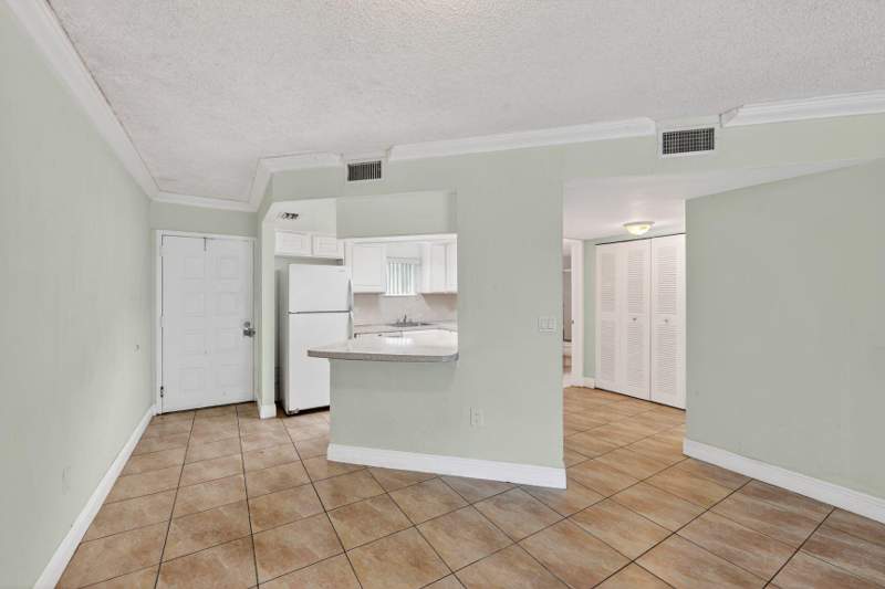1 bedroom Condominium at 8373 Lake Drive 101, Las Vistas At Doral Condo, Doral — photo 5