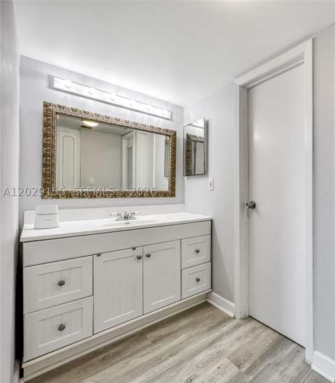 3475 N Country Club Dr 503, Aventura FL - photo 12 of 28