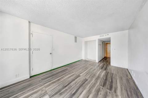 7601 E Treasure Dr 609, North Bay Village FL - photo 12 of 28